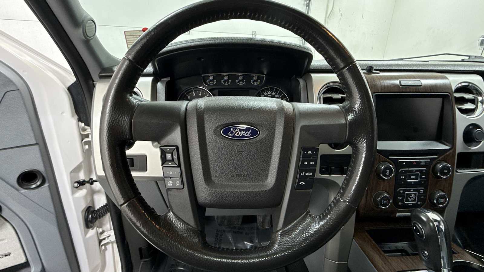 Used 2013 Ford F150 Lariat w/ Luxury Equipment Group image 16