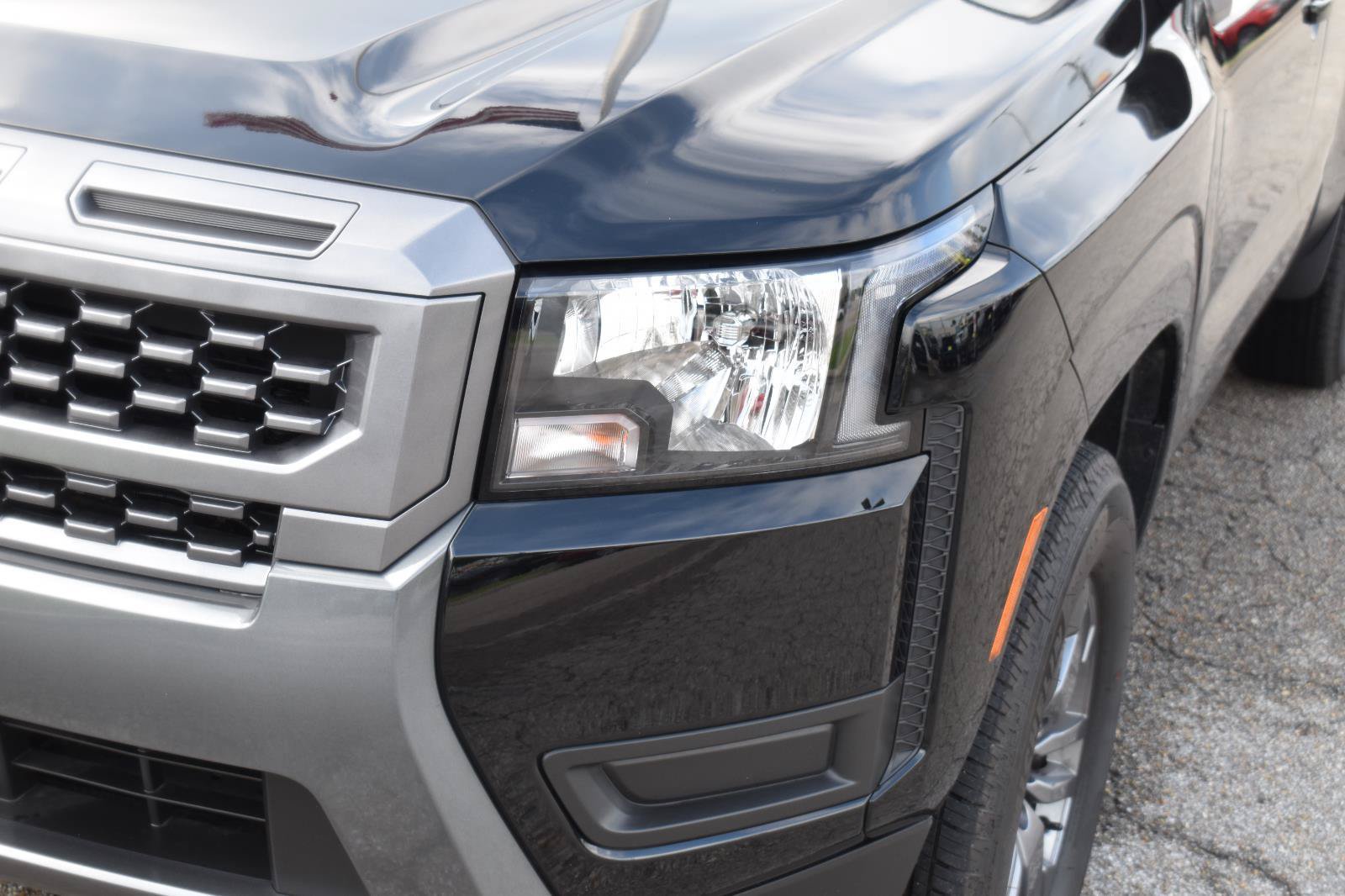 Certified 2025 Nissan Frontier SV RWD image 20