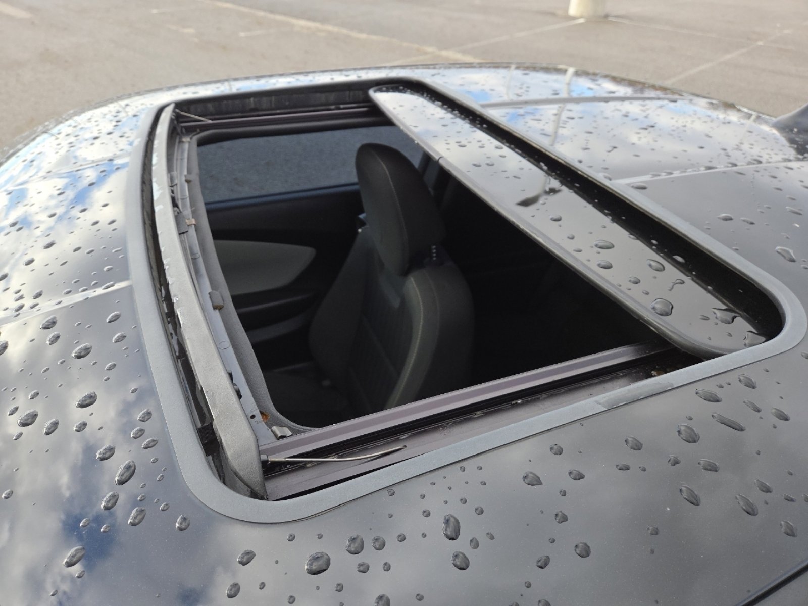 Used 2013 Chevrolet Camaro LS image 3