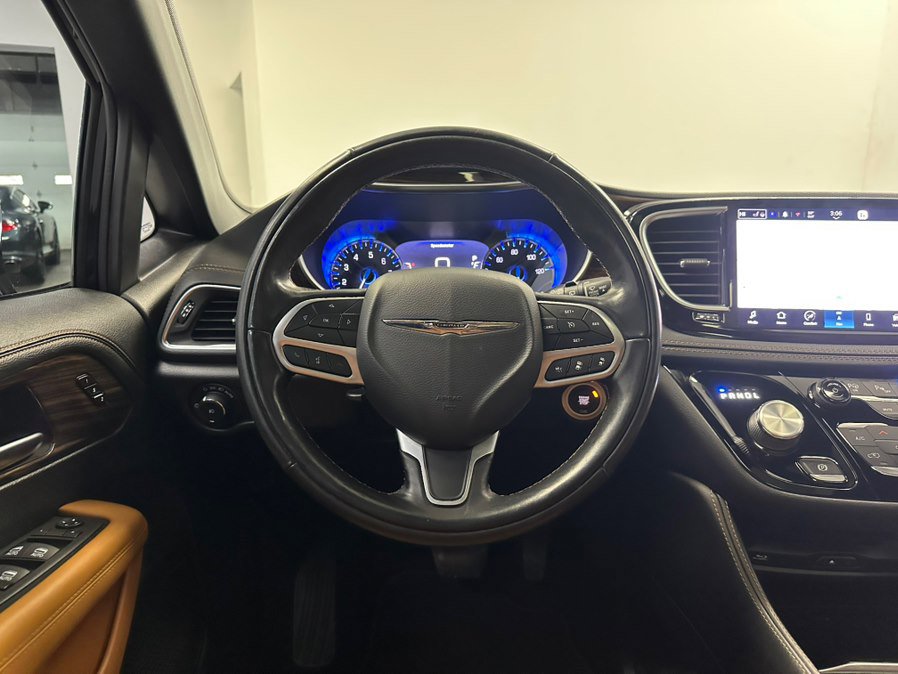 Used 2022 Chrysler Pacifica Pinnacle image 44