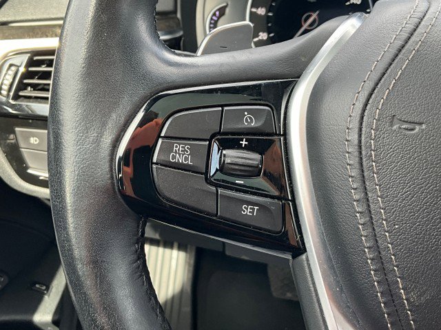 Used 2017 BMW 540i xDrive image 16