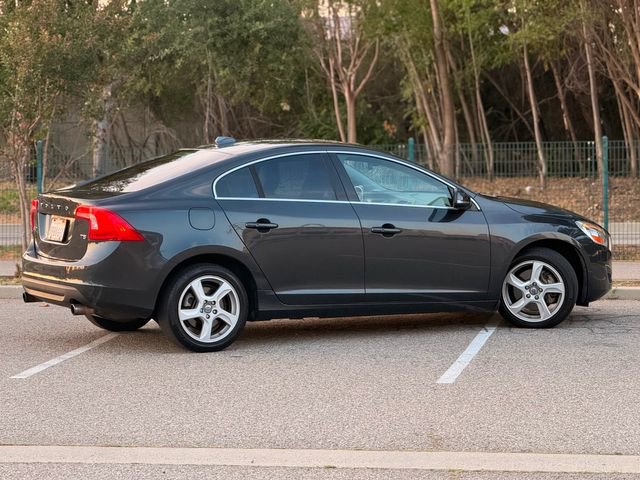 Used 2013 Volvo S60 T5 FWD image 4