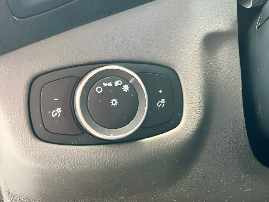 Used 2023 Ford Transit Connect XL FWD image 10
