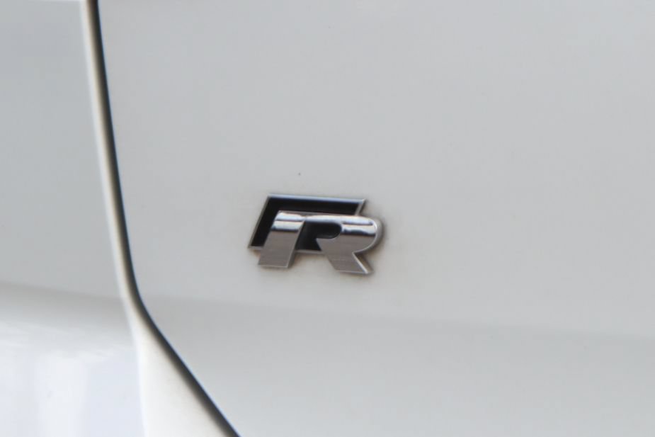 Used 2018 Volkswagen Golf R 4-Door AWD/4WD image 49