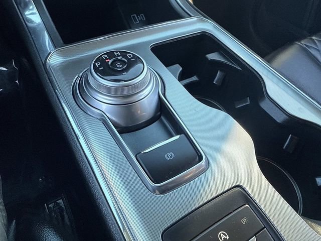 Used 2024 Ford Edge Titanium image 29