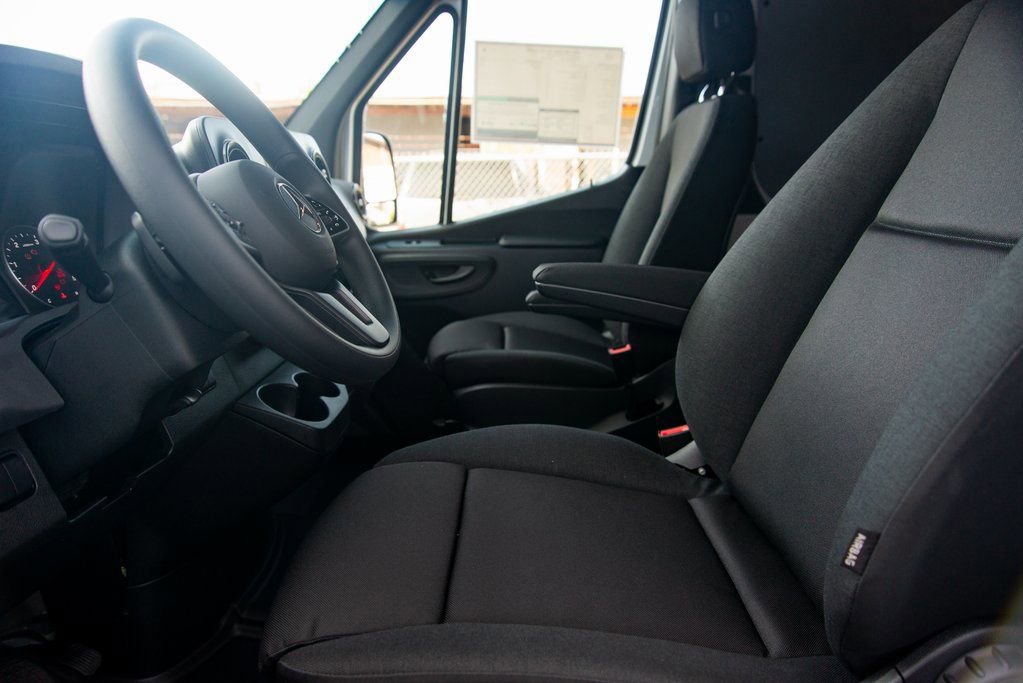 Used 2024 Mercedes-Benz Sprinter 144 Cargo image 34