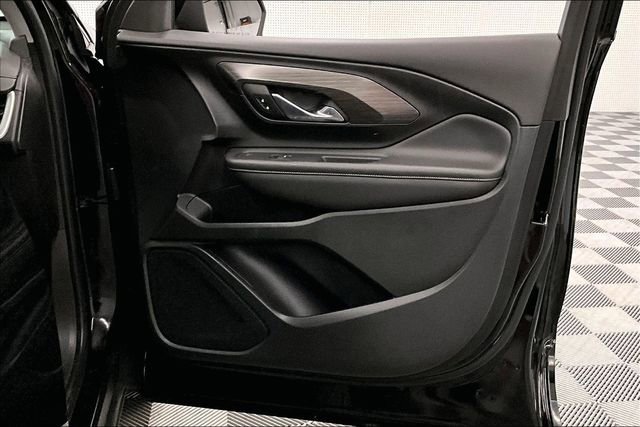 Used 2023 GMC Terrain SLT w/ Elevation Edition FWD image 20