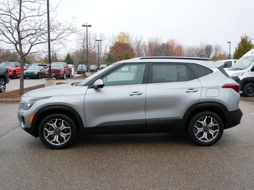 Used 2021 Kia Seltos EX image 19