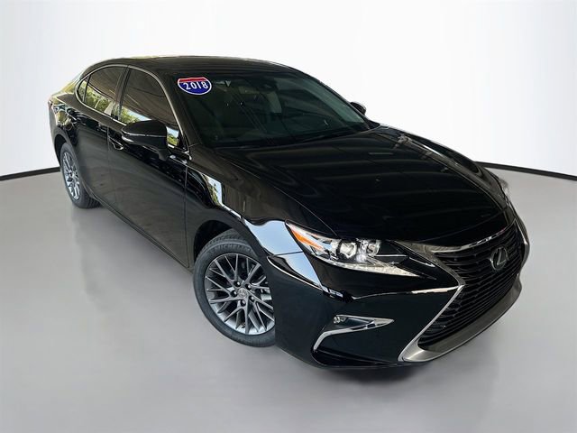 Used 2018 Lexus ES 350 w/ Navigation System Package image 2
