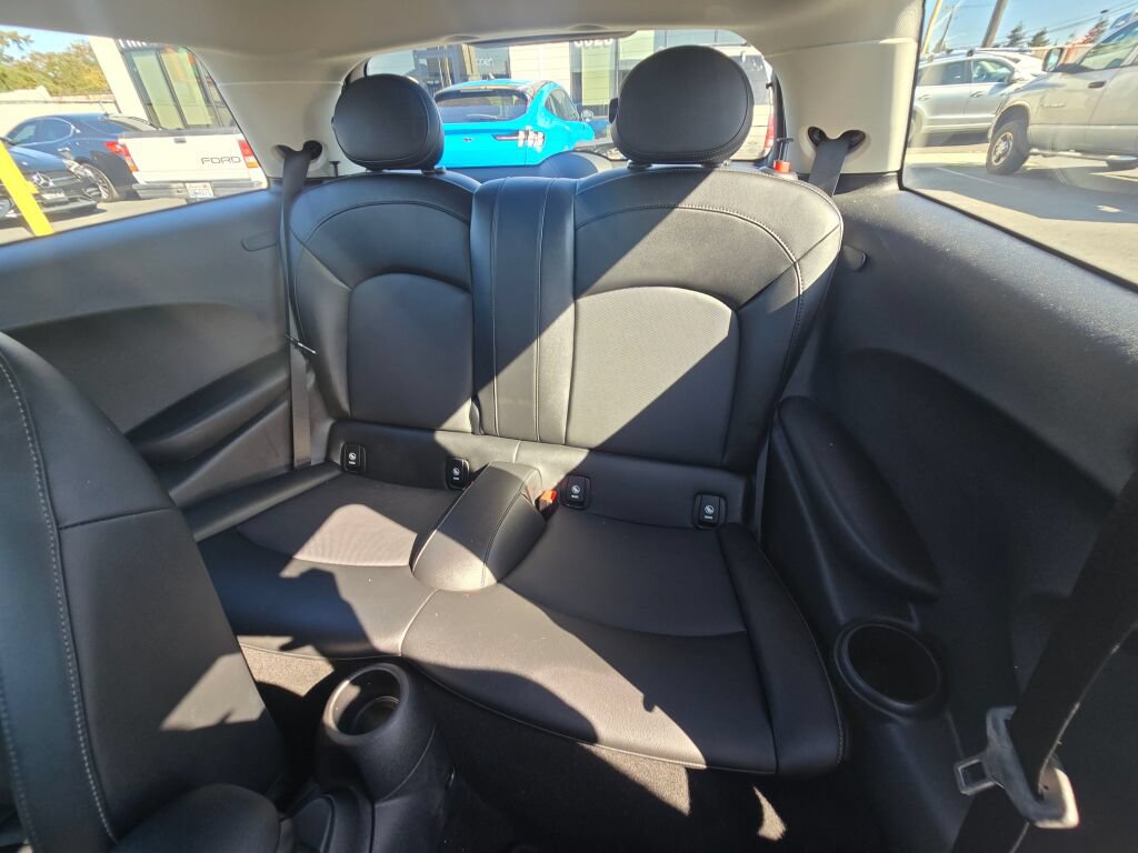 Used 2019 MINI Cooper 2-Door Hardtop FWD image 15