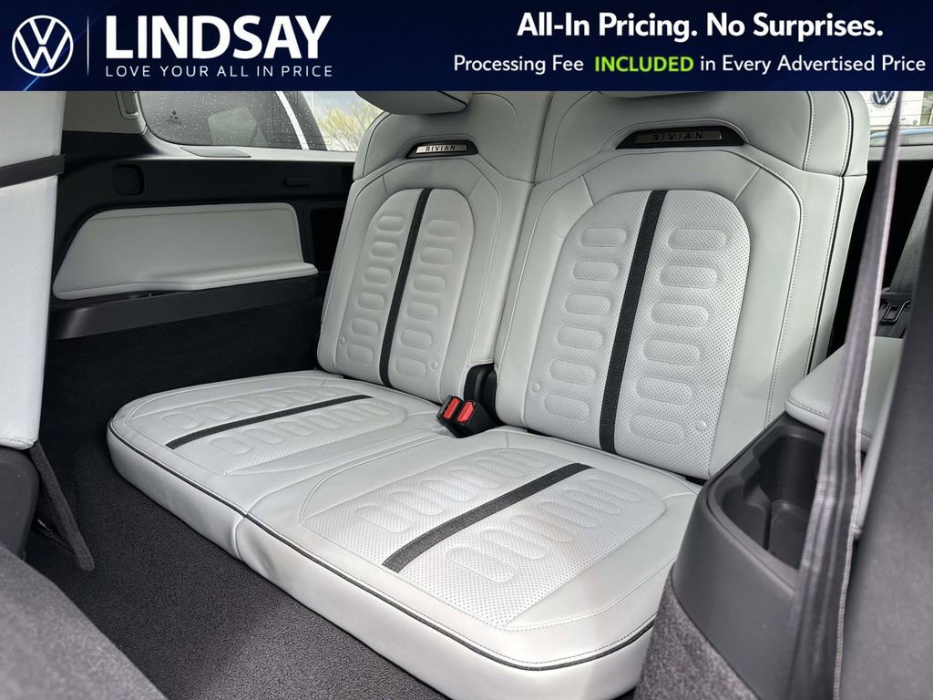 Used 2025 Rivian R1S Adventure AWD/4WD image 15