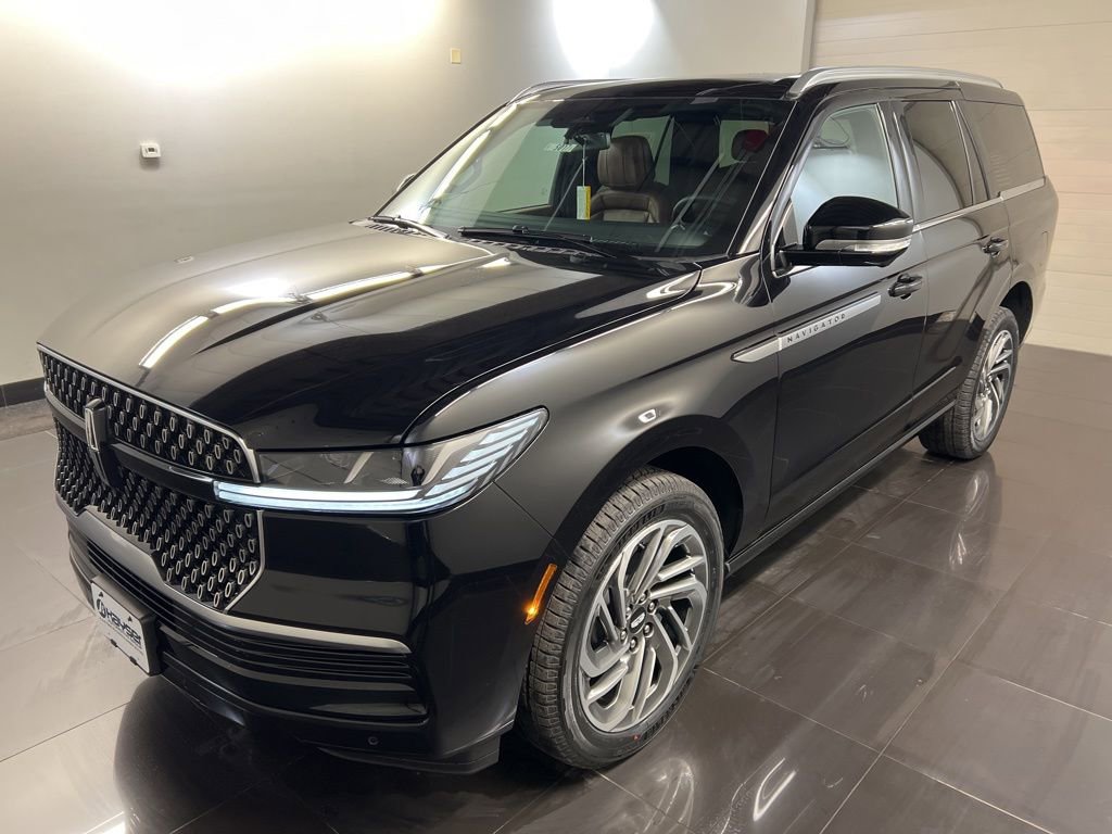 New 2026 Lincoln Navigator Reserve AWD/4WD image 3