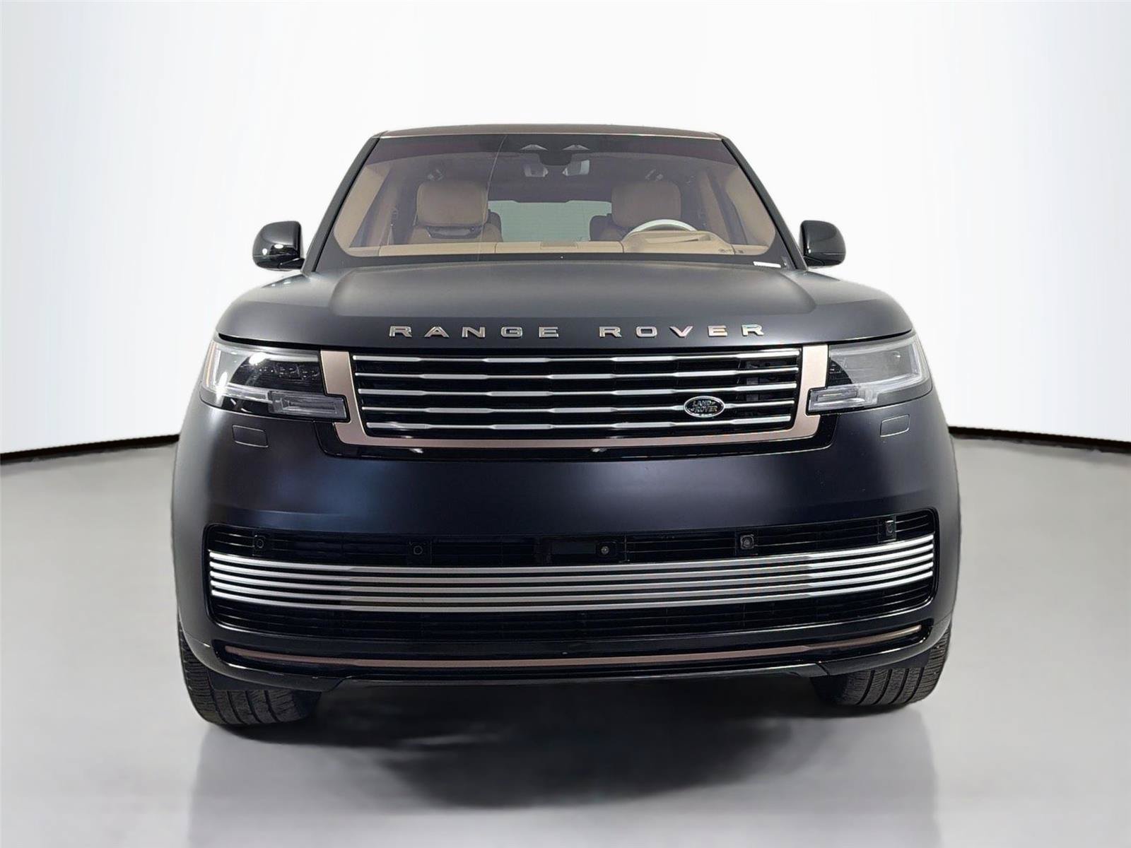 Certified 2023 Land Rover Range Rover SV AWD/4WD image 2