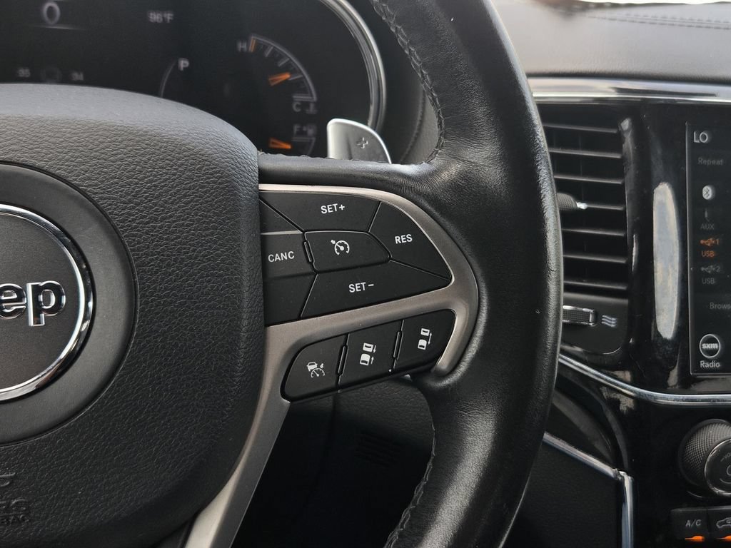 Used 2019 Jeep Grand Cherokee Overland AWD/4WD image 17