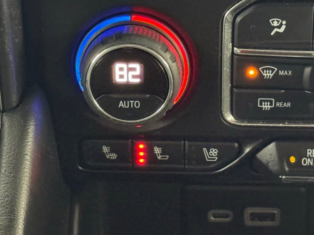 Used 2021 Chevrolet Suburban Premier w/ Premium Package image 35