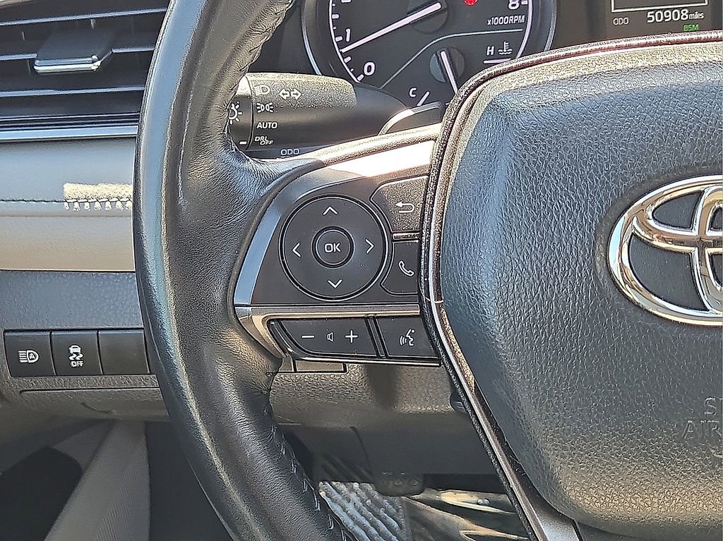 Used 2024 Toyota Camry SE w/ Convenience Package image 16