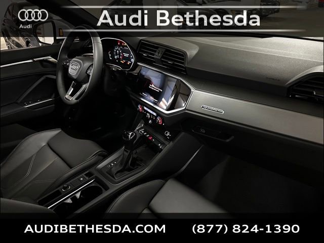 New 2025 Audi Q3 2.0T Premium image 10