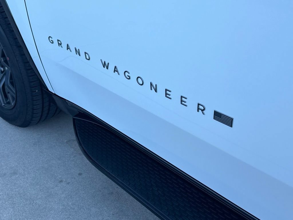 New 2026 Jeep Grand Wagoneer L Limited w/ Rear Seat Video Group I AWD/4WD image 34
