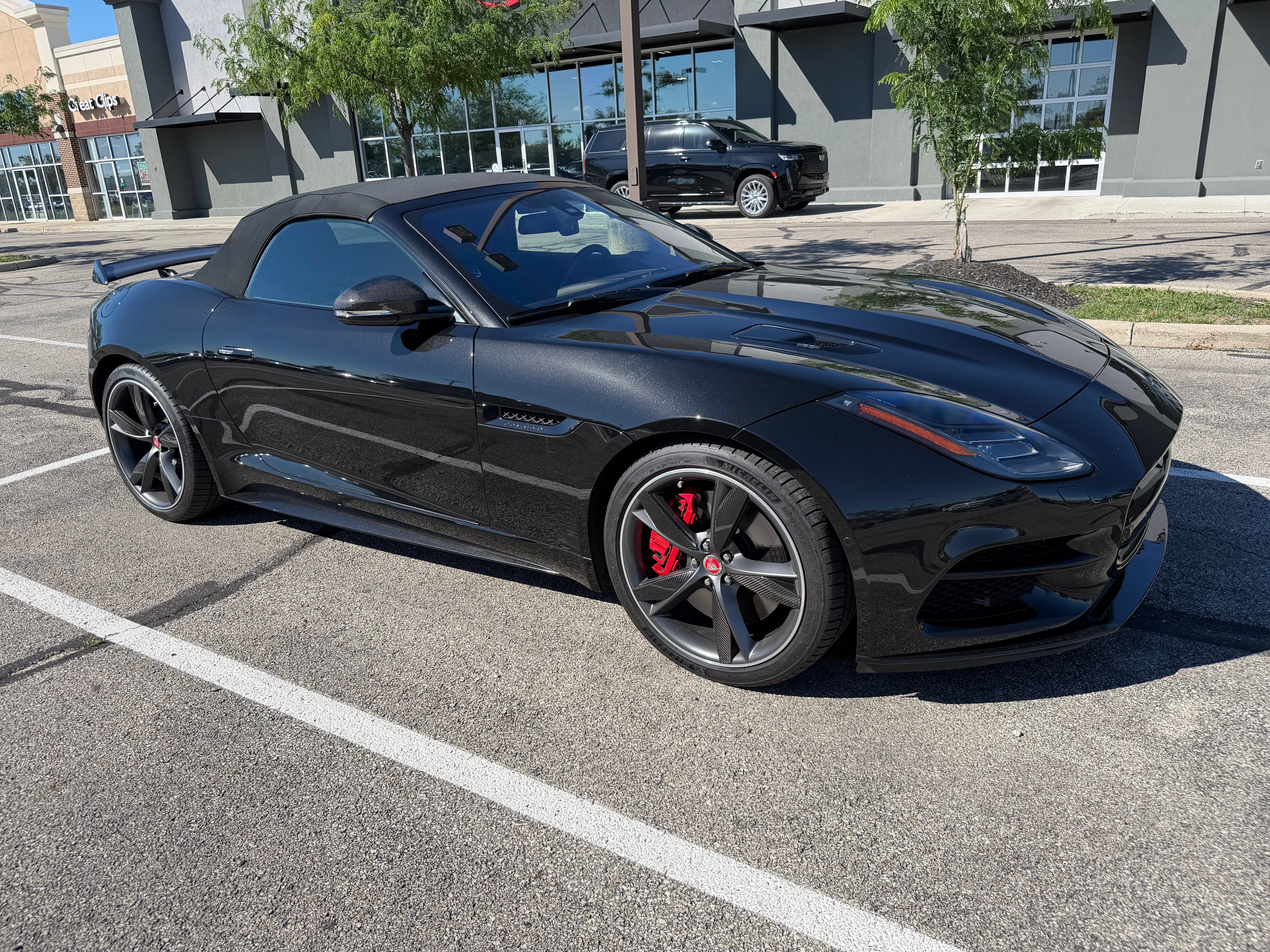Used 2018 Jaguar F-TYPE R AWD/4WD image 5