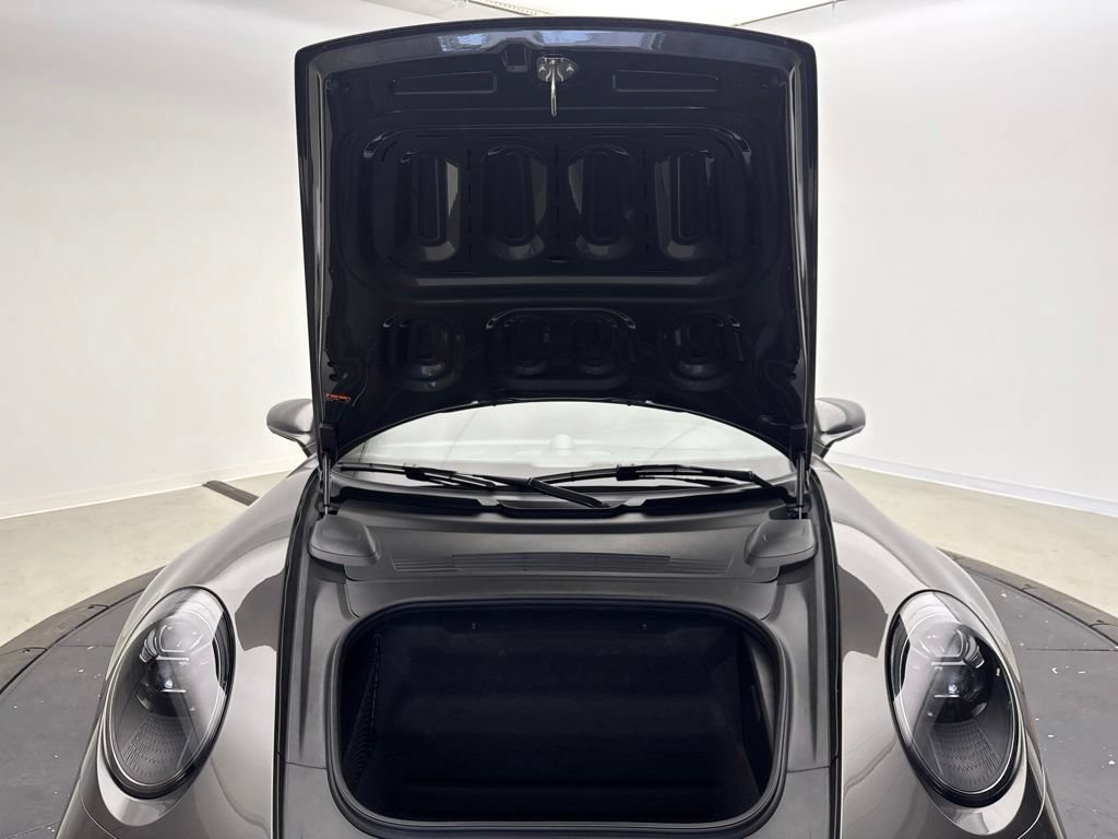Certified 2022 Porsche 911 Targa 4S AWD/4WD image 13