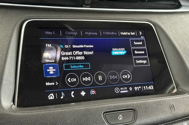 Used 2021 Cadillac XT4 Luxury w/ Driver Awareness Package FWD image 18