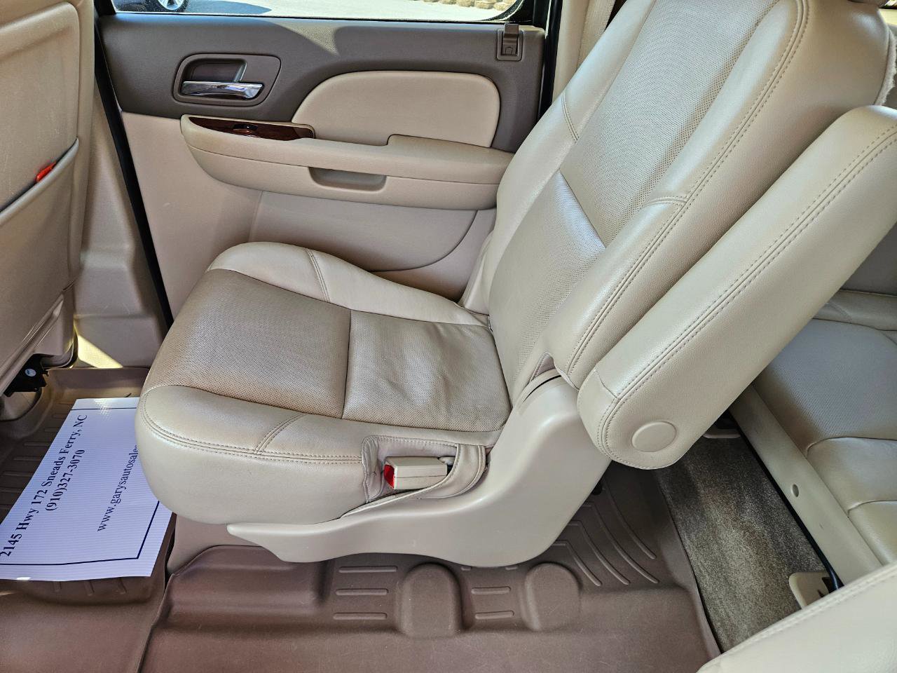 Used 2013 Chevrolet Suburban LTZ AWD/4WD image 17