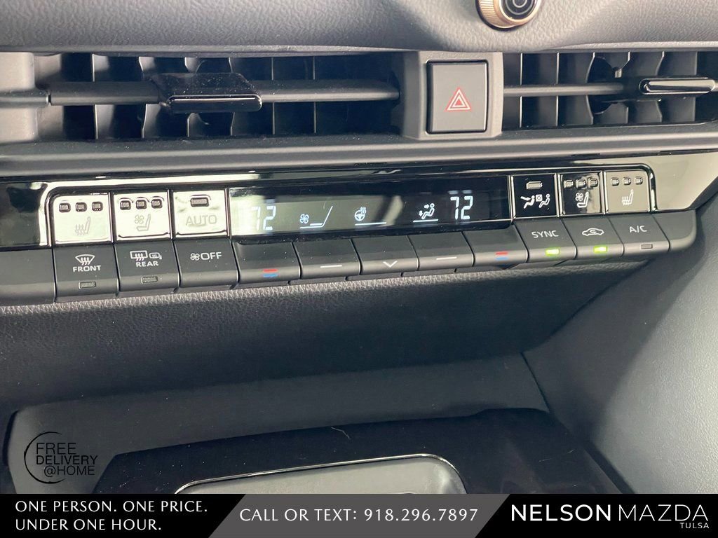 Used 2025 Toyota Crown Signia w/ Advanced Technology Package image 34