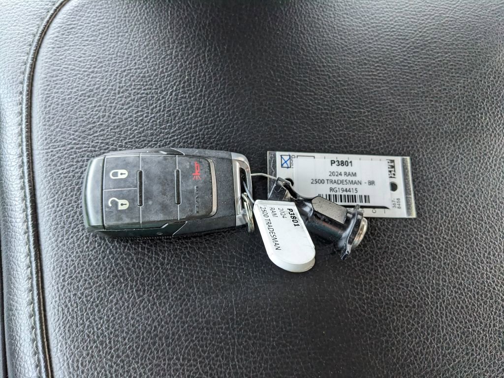 Used 2024 RAM 2500 Tradesman w/ Chrome Appearance Group image 30