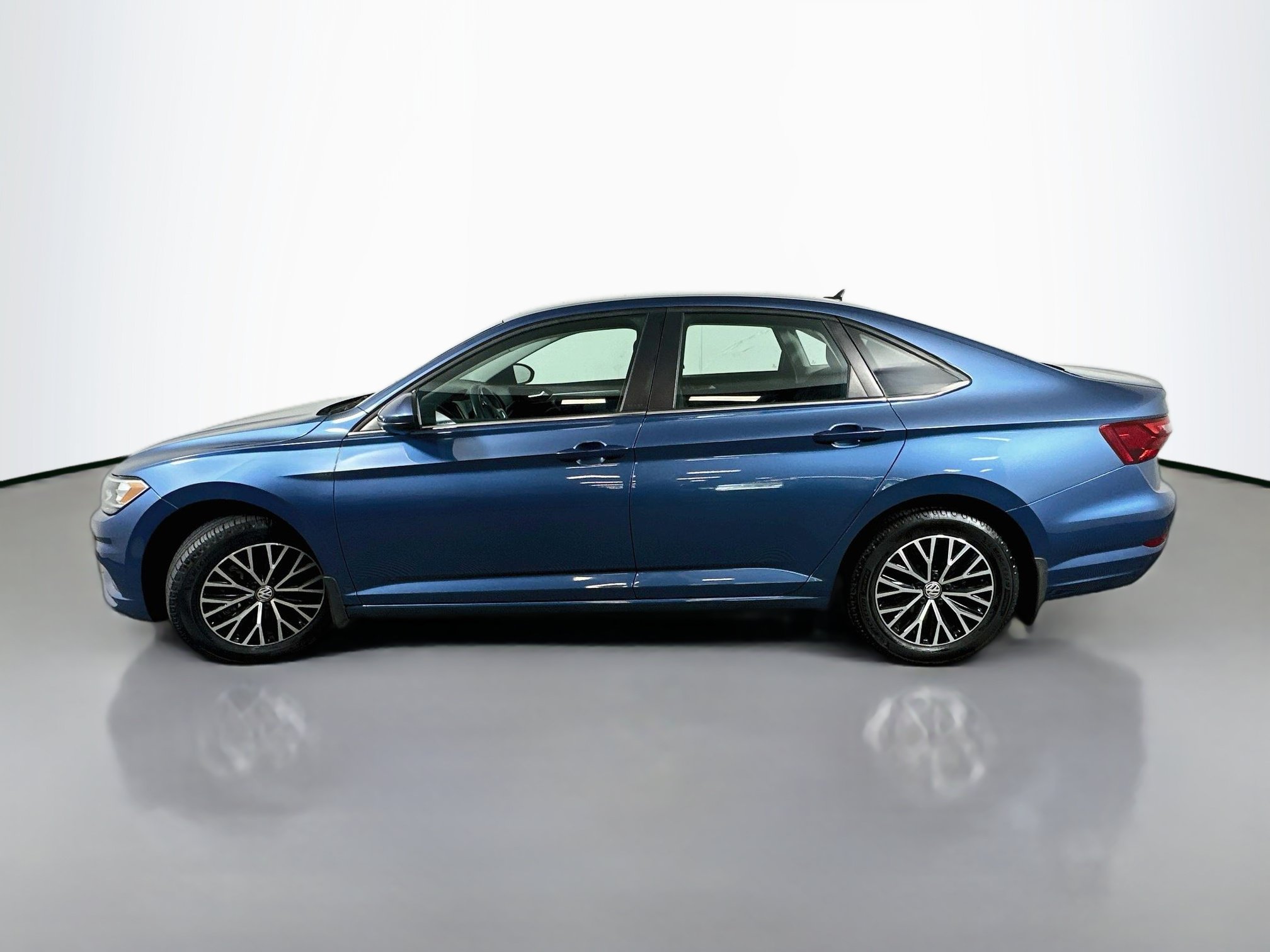Certified 2021 Volkswagen Jetta S w/ Driver Assistance Package FWD image 4