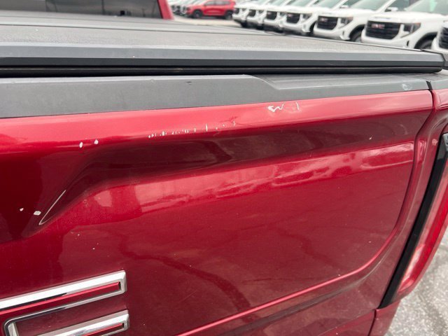 Used 2020 GMC Sierra 1500 SLT w/ SLT Premium Package AWD/4WD image 6
