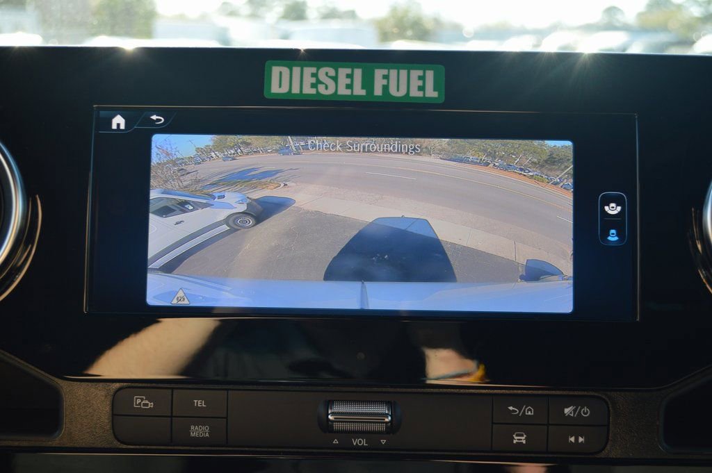 Used 2025 Mercedes-Benz Sprinter 2500 image 33