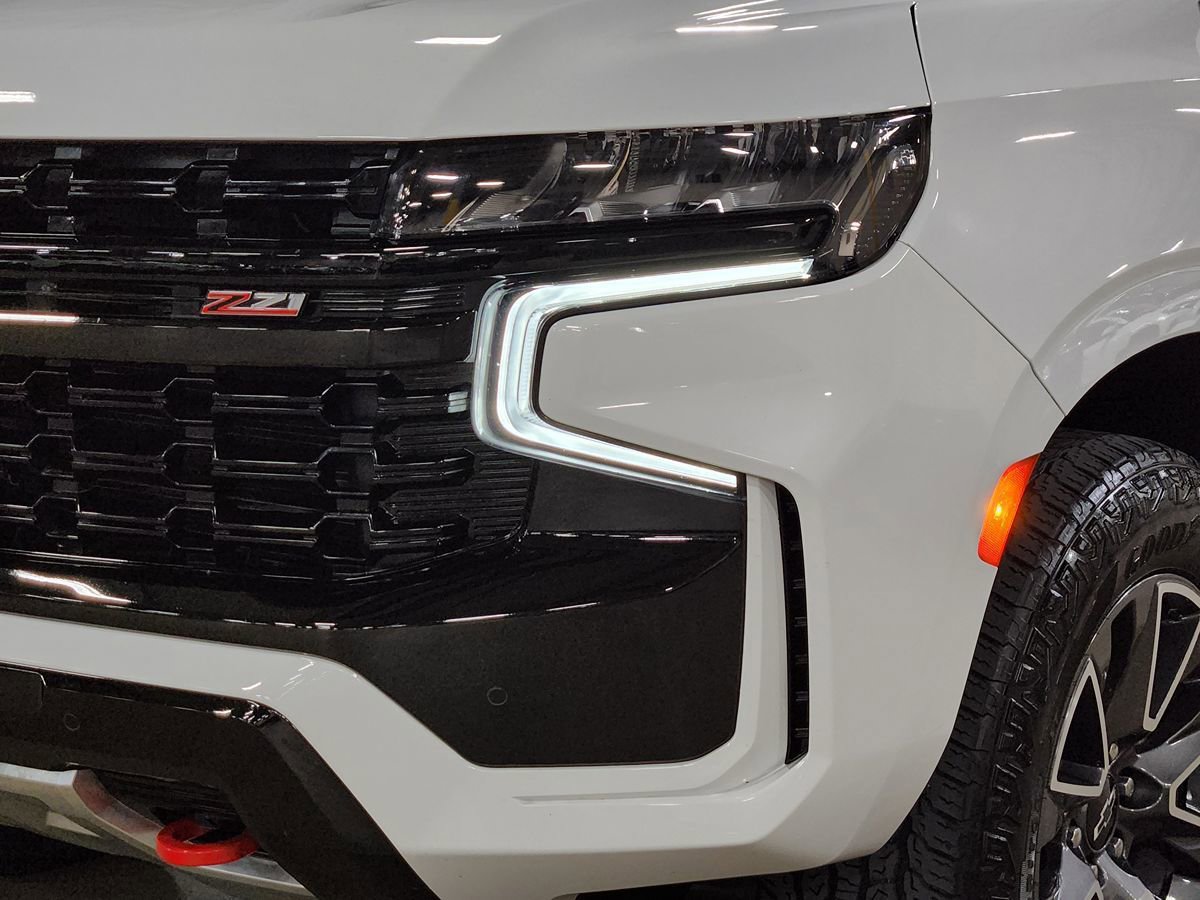 Used 2023 Chevrolet Tahoe Z71 w/ Luxury Package AWD/4WD image 14