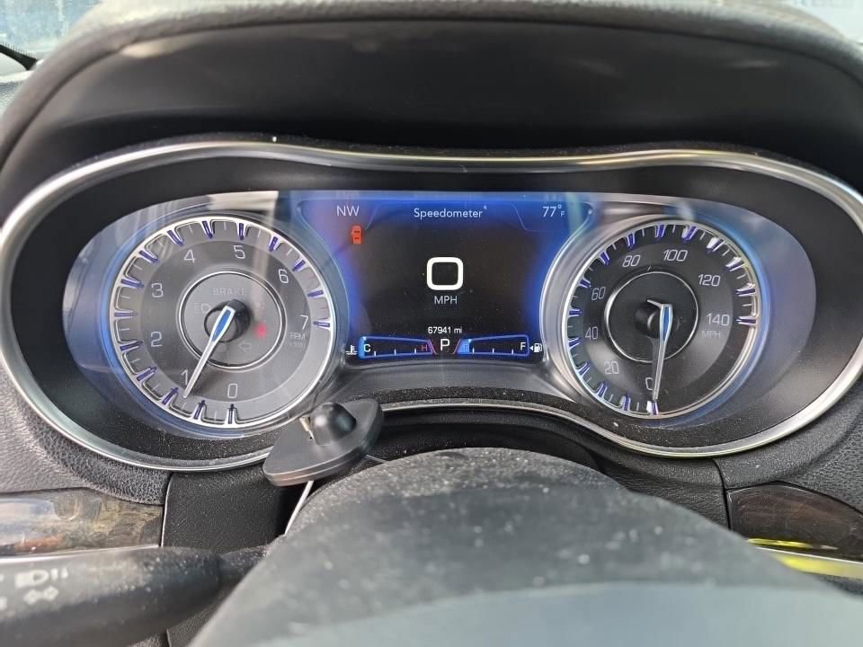 Used 2020 Chrysler 300 Limited AWD/4WD image 11