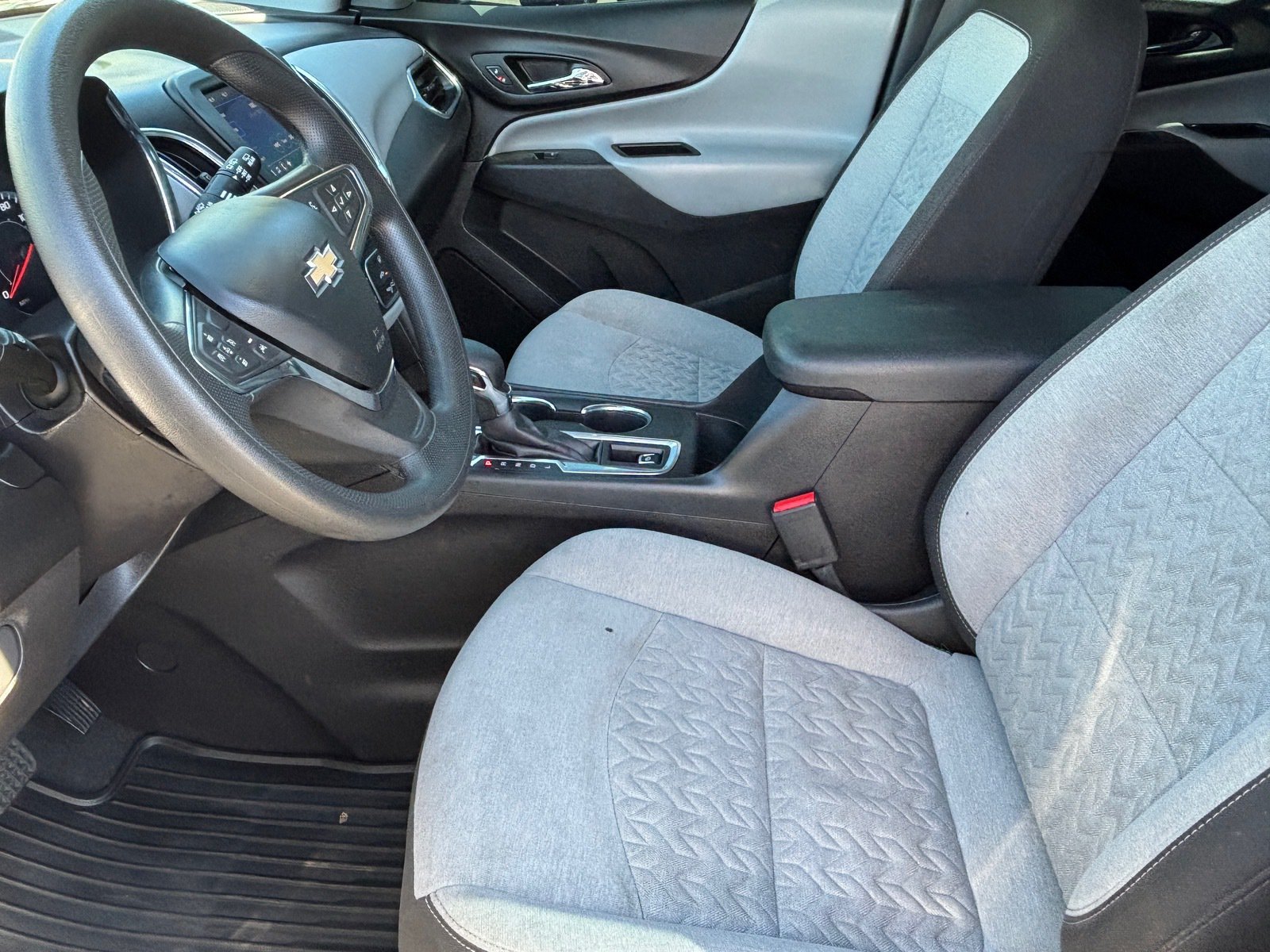 Used 2024 Chevrolet Equinox LS w/ Midnight Edition FWD image 21