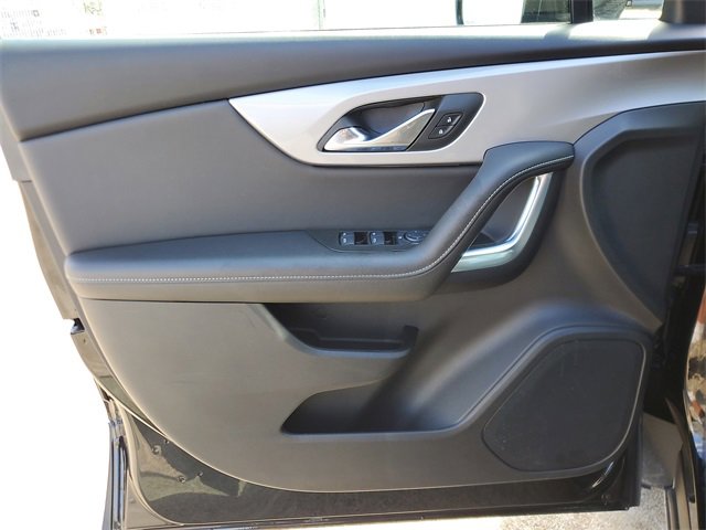 Used 2025 Chevrolet Blazer LT image 15