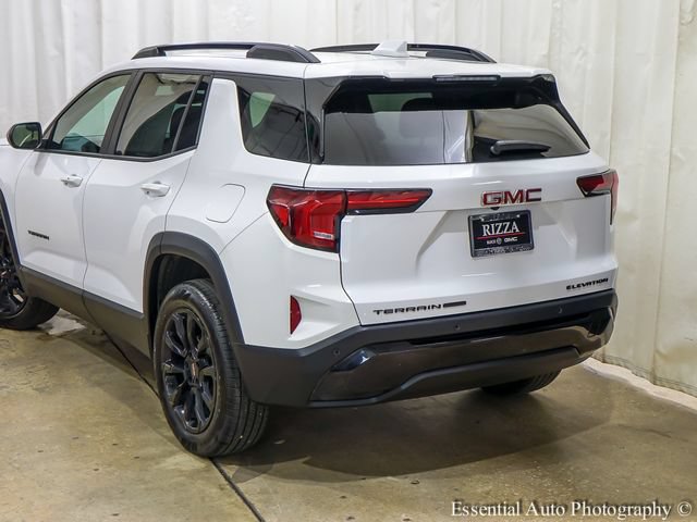 Used 2026 GMC Terrain Elevation w/ Elevation Premium Package AWD/4WD image 5