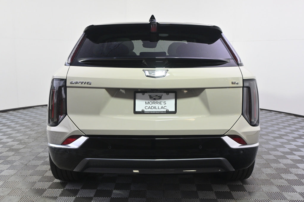 New 2027 Cadillac Optiq Premium Luxury w/ LPO, Floor Liner Package AWD/4WD image 5