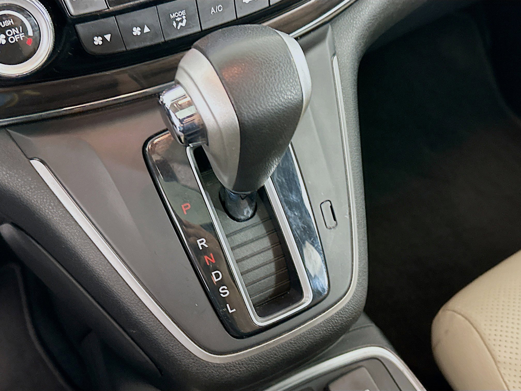 Used 2016 Honda CR-V EX-L image 24