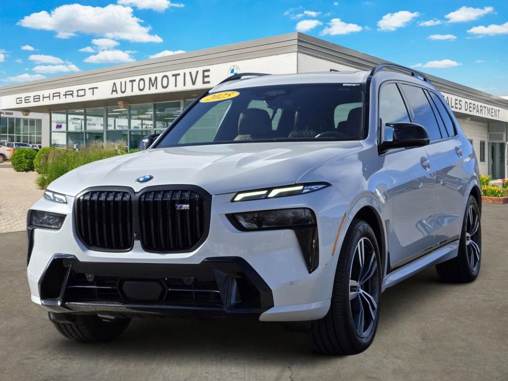 Certified 2025 BMW X7 M60i image 3