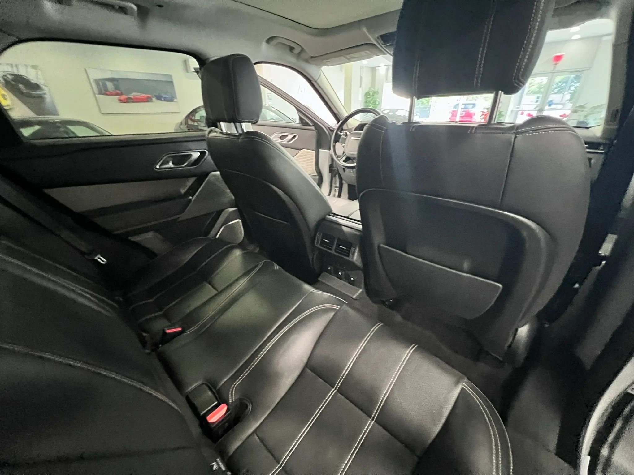 Used 2018 Land Rover Range Rover Velar S AWD/4WD image 23