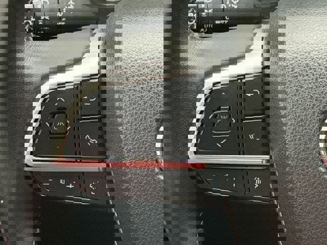 Used 2023 Toyota Highlander XSE AWD/4WD image 14