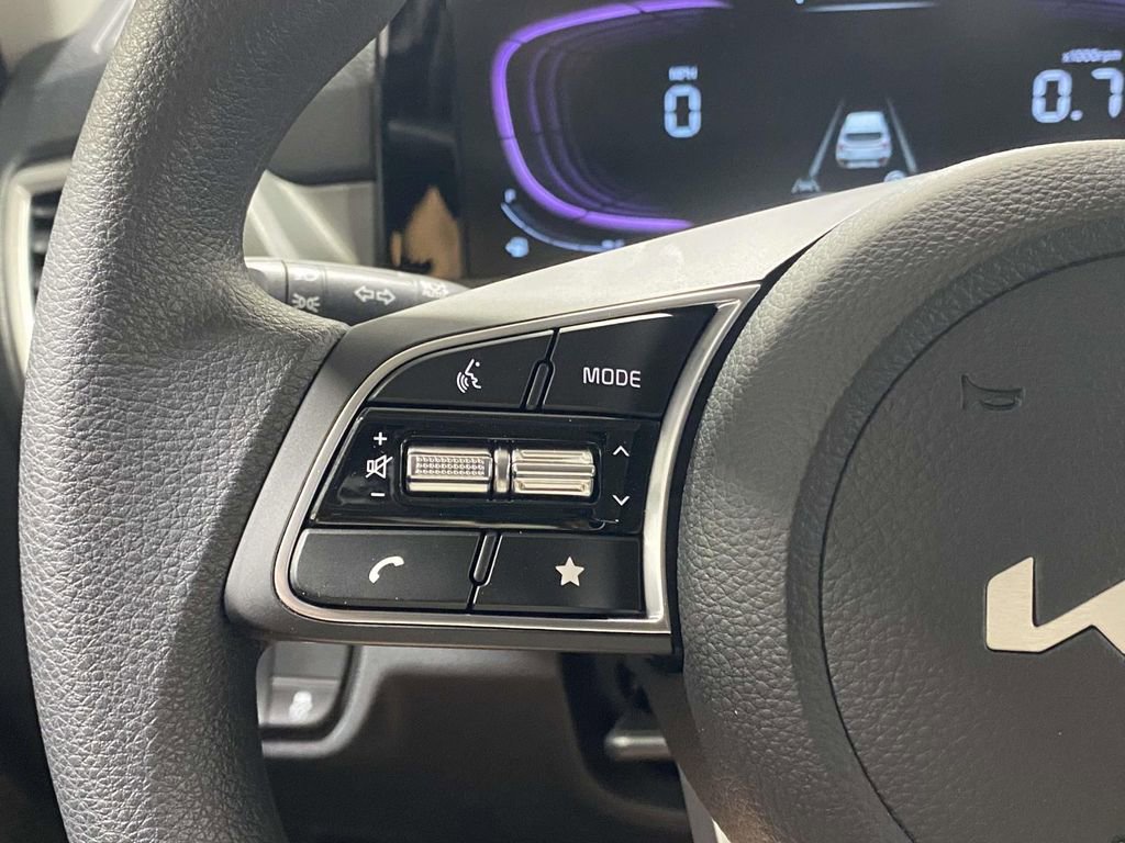 New 2026 Kia Seltos LX image 21