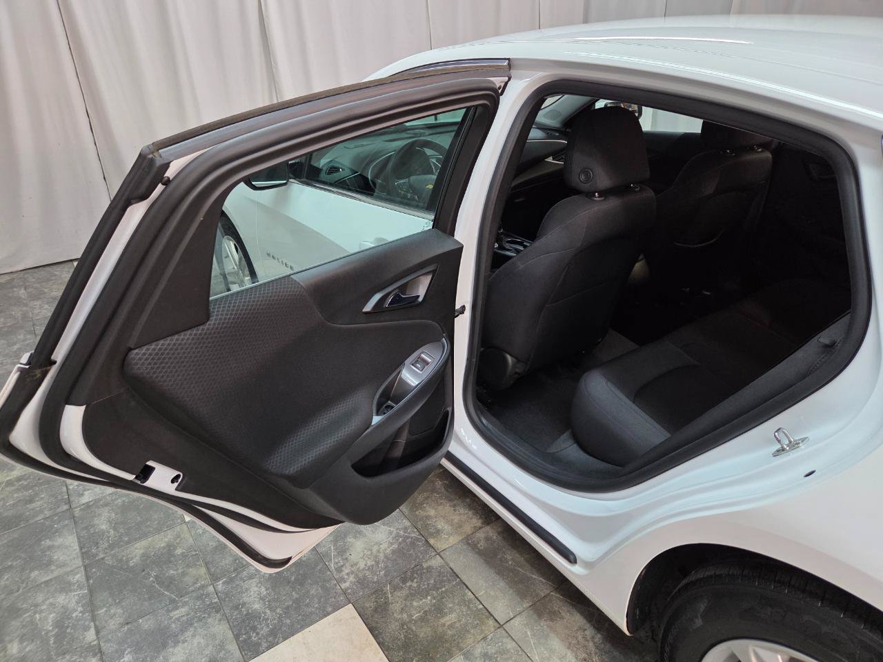 Used 2023 Chevrolet Malibu LS w/ Driver Confidence Package FWD image 13