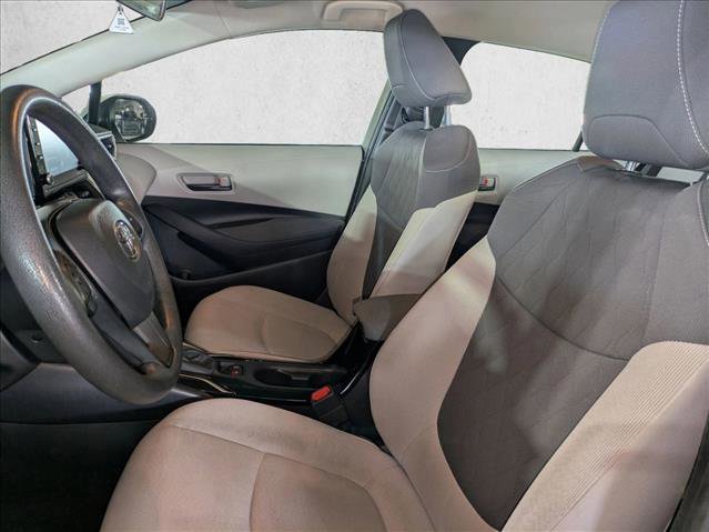 Used 2022 Toyota Corolla LE w/ Carpet Mat Package (TMS) FWD image 17