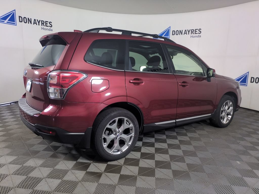 Used 2018 Subaru Forester 2.5i Touring AWD/4WD image 5