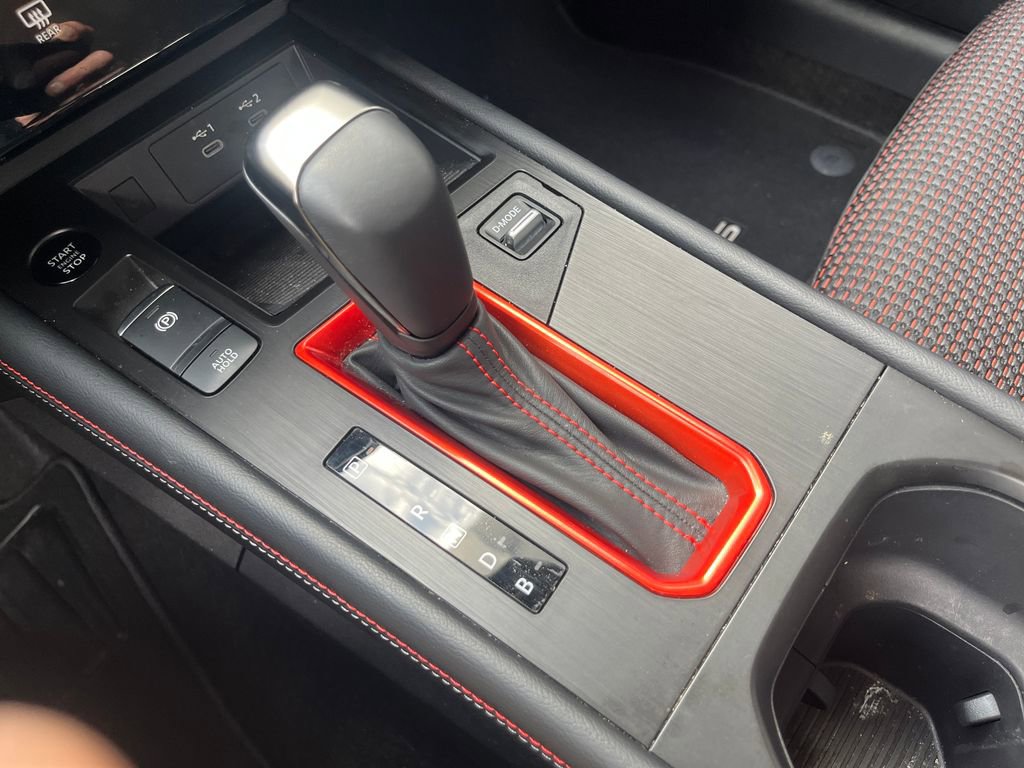 Certified 2025 Nissan Kicks SR w/ Illumination Package image 24