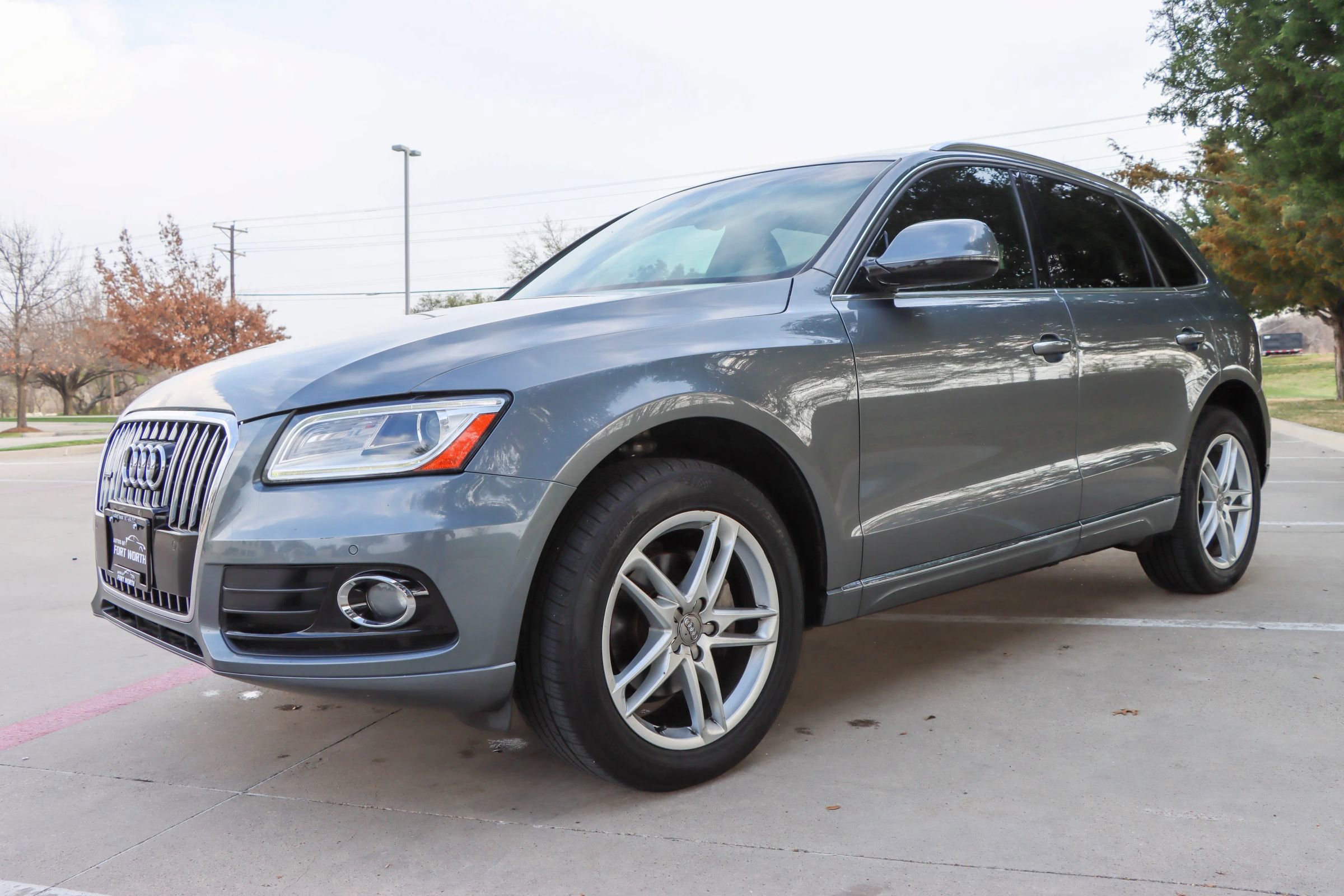 Used 2016 Audi Q5 2.0T Premium Plus w/ Technology Package AWD/4WD image 3