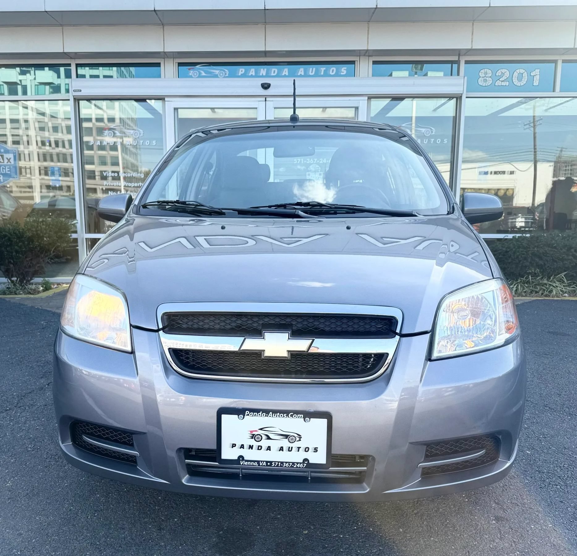 Used 2011 Chevrolet Aveo LT w/ Power and Convenience Package FWD image 2