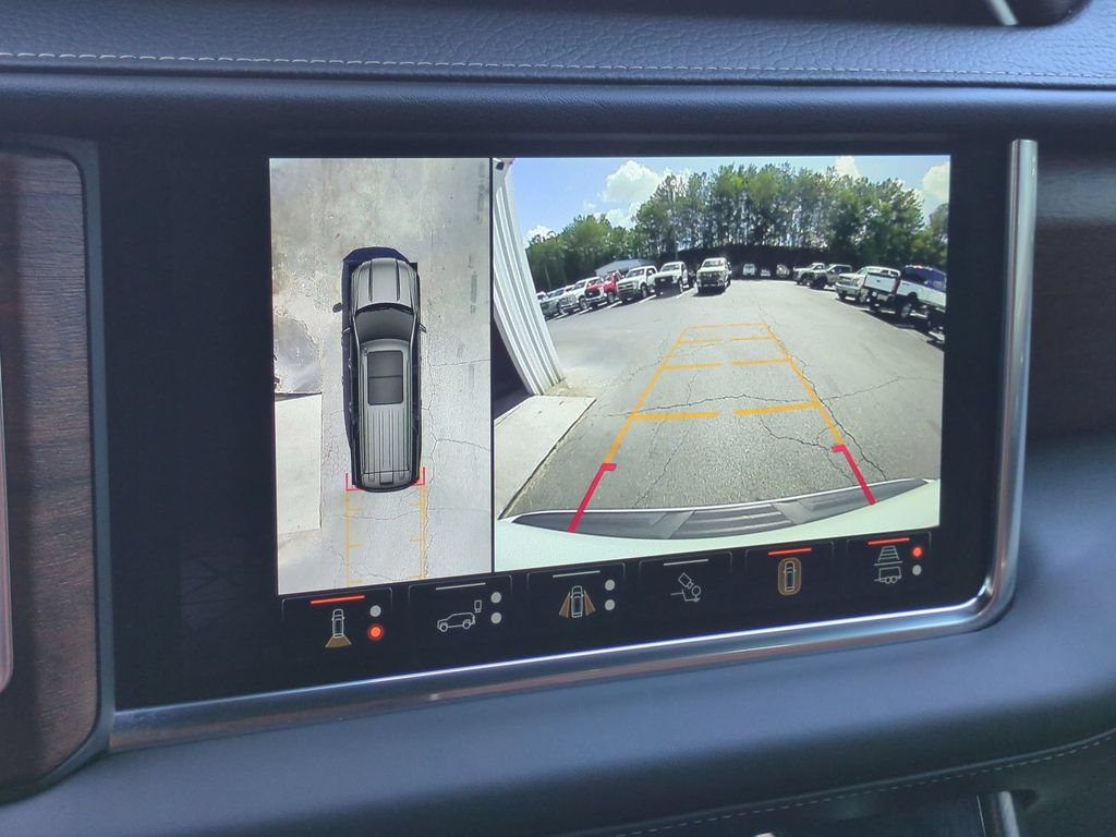 Used 2024 GMC Yukon Denali Ultimate AWD/4WD image 24