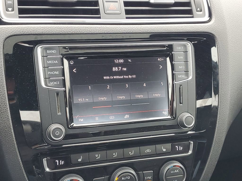 Used 2016 Volkswagen Jetta GLI SEL image 23